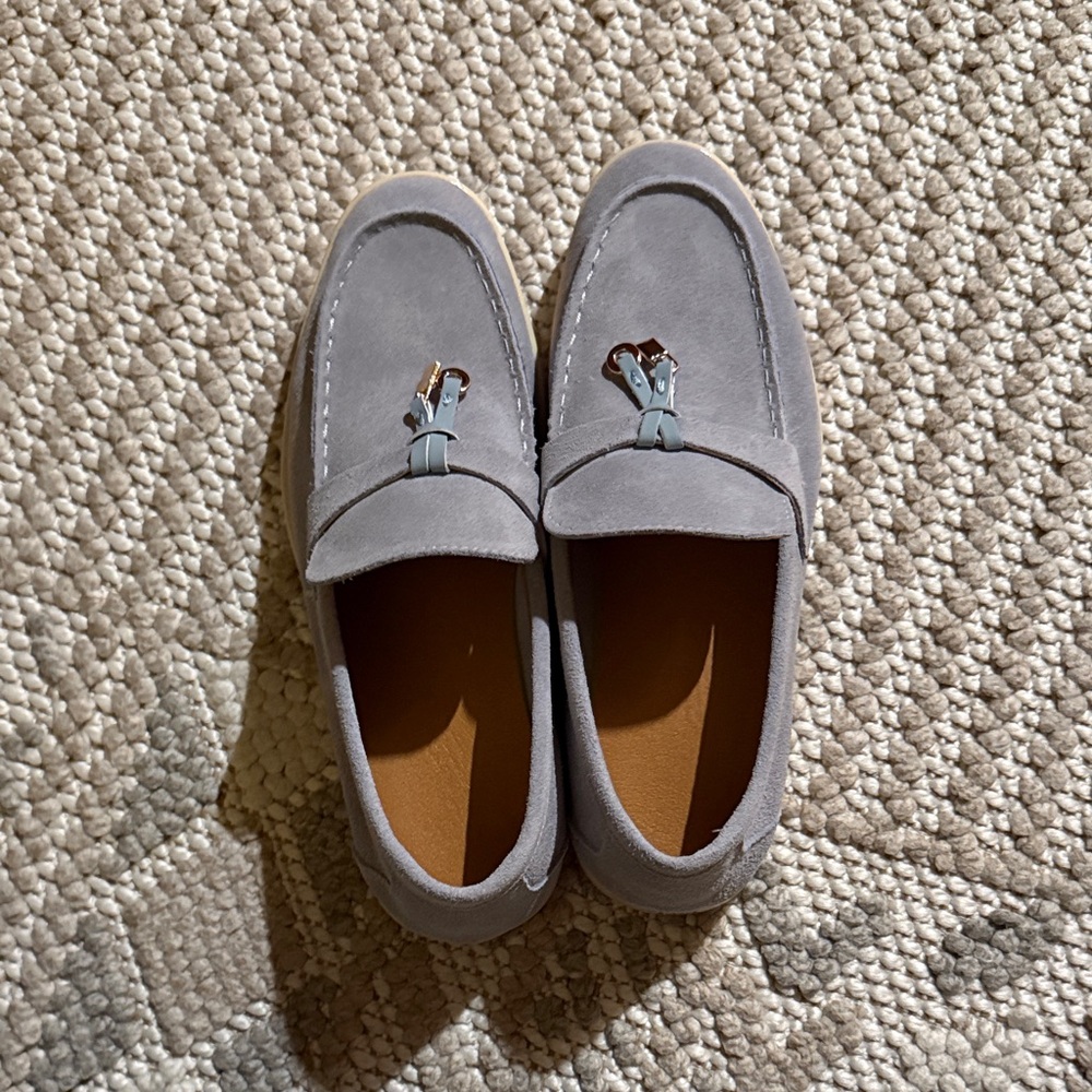 Chic Gray Women's Moccasins